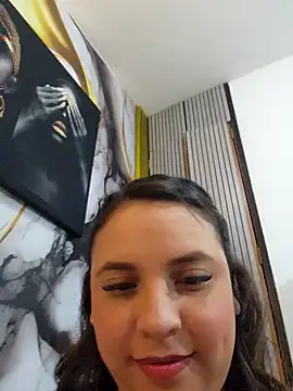 Snapshot of LizzRouse chatting on 10-27-25, 09:08 LizzRouse online show from 10-27-25, 09:08