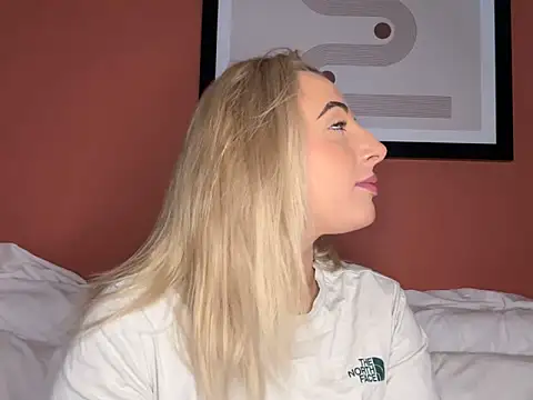 Strongqueen online show from 03-16-25, 06:55