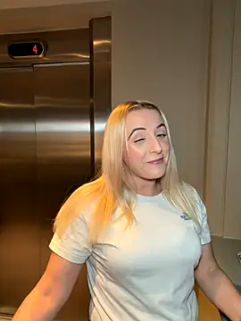 Strongqueen online show from 01-07-26, 09:06