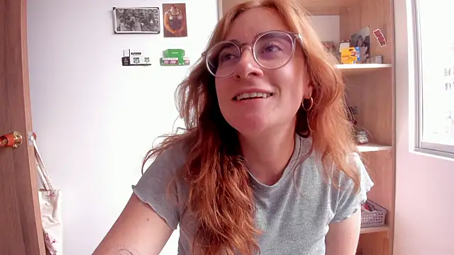 linda giggle online show from 02-10-25, 02:48