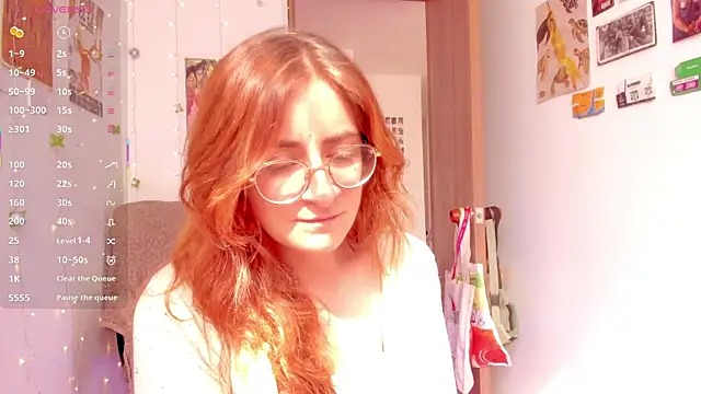 linda giggle online show from 10-02-25, 01:40