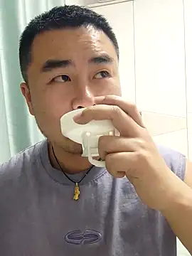 Snapshot of guozuo chatting on 03-06-26, 03:19 guozuo online show from 03-06-26, 03:19