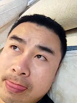 Snapshot of guozuo chatting on 03-11-26, 02:34 guozuo online show from 03-11-26, 02:34