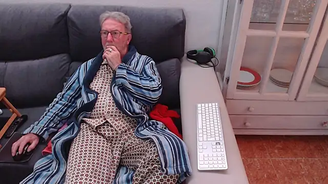 Nudelschwanz online show from 02-16-25, 08:55