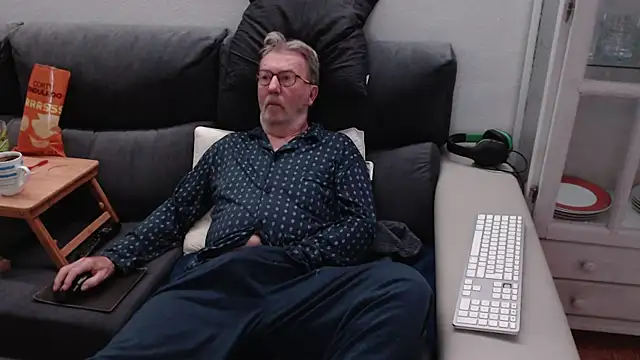 Nudelschwanz online show from 03-09-25, 04:16