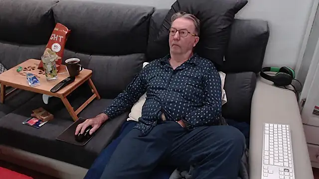 Nudelschwanz online show from 03-11-25, 03:16