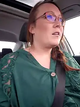 Snapshot of BBWQUEENBEEE chatting on 02-11-25, 12:06 BBWQUEENBEEE online show from 02-11-25, 12:06