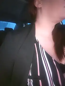 Snapshot of BBWQUEENBEEE chatting on 02-11-25, 02:13 BBWQUEENBEEE online show from 02-11-25, 02:13