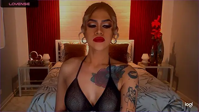 Snapshot of StellaStrong30 chatting on 03-18-26, 11:30 StellaStrong30 online show from 03-18-26, 11:30