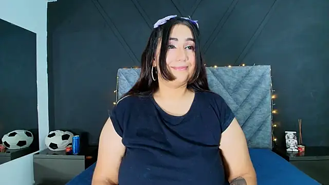 emmajohnss online show from 01-24-25, 03:43