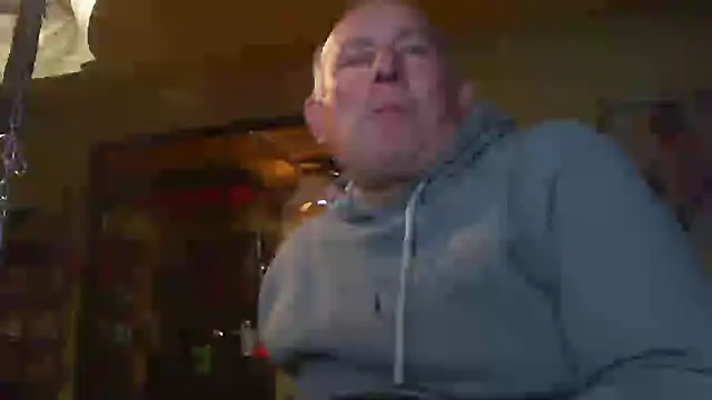 jeanlulu online show from 10-30-25, 08:20