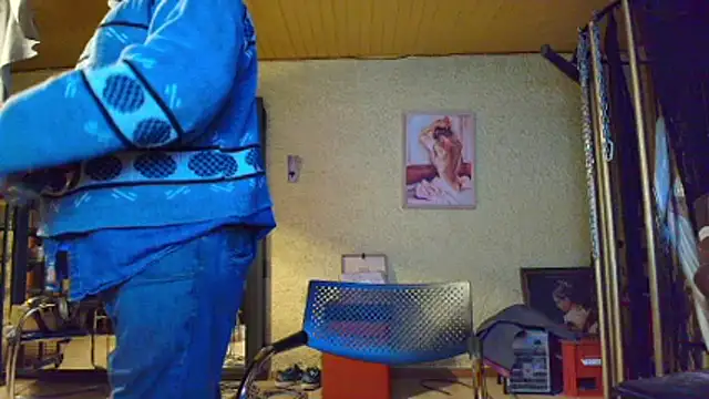 jeanlulu online show from 12-20-25, 05:09