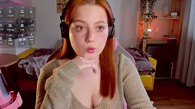 Snapshot of Sofy_Benson chatting on 10-03-25, 12:13 Sofy Benson online show from 10-03-25, 12:13