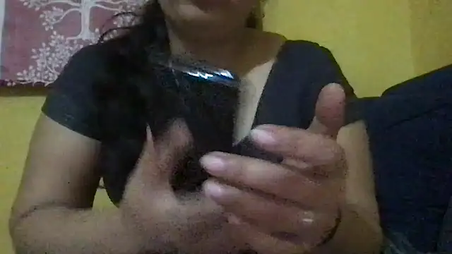 Snapshot of Riyasingh9 chatting on 12-28-24, 08:15 Riyasingh9 online show from 12-28-24, 08:15