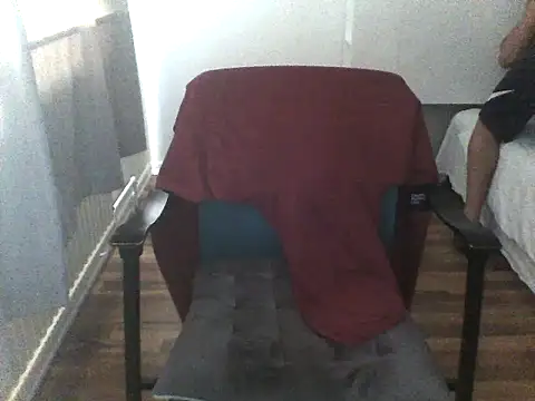 Snapshot of DanOnCam chatting on 05-24-26, 06:18 DanOnCam online show from 05-24-26, 06:18
