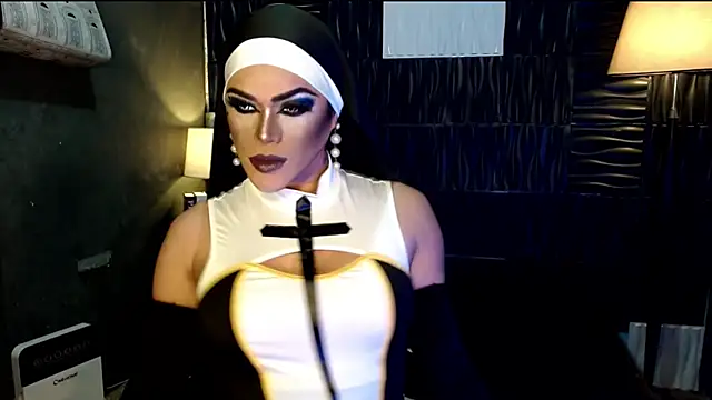 UrtopshemalegoddessAliyah online show from 02-04-26, 10:58