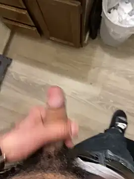 Snapshot of Nando49_ chatting on 02-17-25, 02:42 Nando49 online show from 02-17-25, 02:42