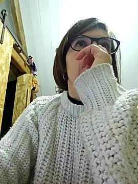 Snapshot of Lina_lou4 chatting on 12-05-24, 04:34 Lina lou4 online show from 12-05-24, 04:34