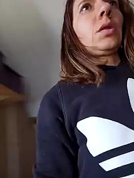 Snapshot of Lina_lou4 chatting on 01-12-25, 01:37 Lina lou4 online show from 01-12-25, 01:37