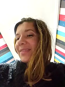 Snapshot of Lina_lou4 chatting on 02-02-25, 05:15 Lina lou4 online show from 02-02-25, 05:15