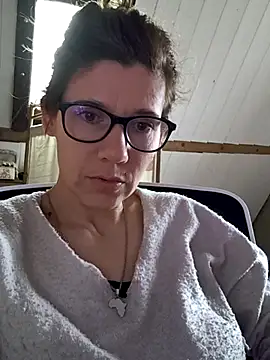 Snapshot of Lina_lou4 chatting on 03-09-25, 01:04 Lina lou4 online show from 03-09-25, 01:04