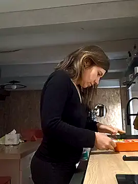 Snapshot of Lina_lou4 chatting on 03-21-25, 08:50 Lina lou4 online show from 03-21-25, 08:50