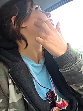 Snapshot of Lina_lou4 chatting on 09-21-25, 08:49 Lina lou4 online show from 09-21-25, 08:49