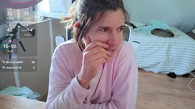 Snapshot of Lina_lou4 chatting on 10-15-25, 03:56 Lina lou4 online show from 10-15-25, 03:56