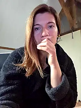 Snapshot of Lina_lou4 chatting on 10-27-25, 08:51 Lina lou4 online show from 10-27-25, 08:51