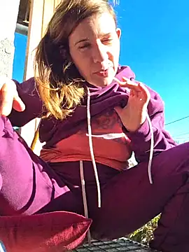 Lina lou4 online show from 12-14-25, 12:43