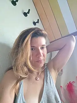 Lina lou4 online show from 06-24-26, 07:18