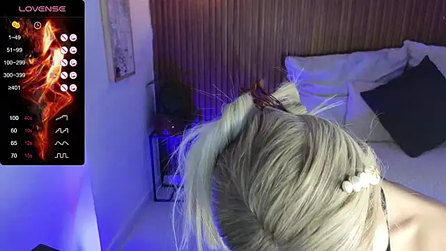 AmelieAxie online show from 01-09-25, 04:08