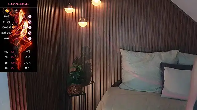 AmelieAxie online show from 03-10-25, 04:28