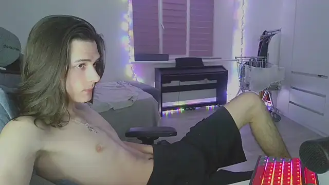 CandyChell online show from 03-12-25, 03:29