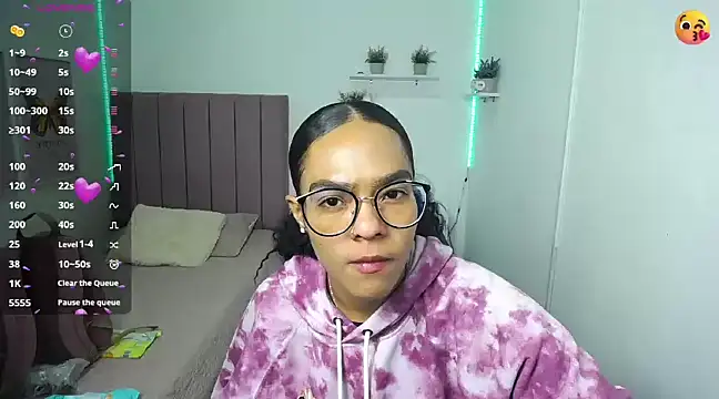 Nina lovee  online show from 12-11-24, 01:39