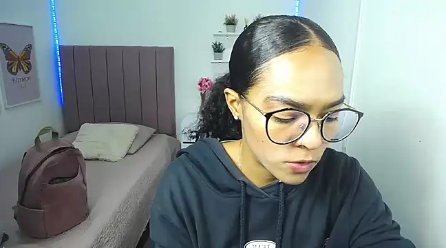 Nina lovee  online show from 12-12-24, 01:28