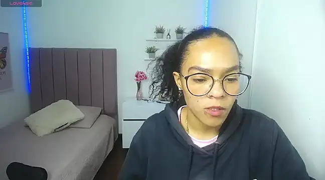 Nina lovee  online show from 12-26-24, 01:32