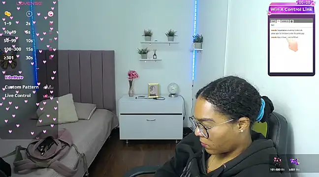 Nina lovee  online show from 02-17-25, 05:43