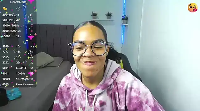 Nina lovee  online show from 02-24-25, 02:48