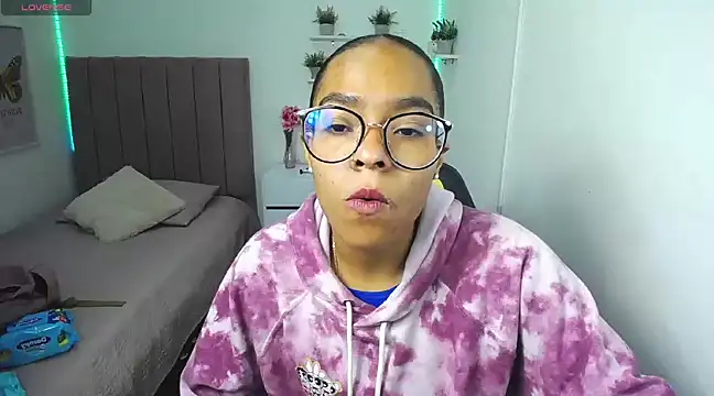 Nina lovee  online show from 02-27-25, 02:54