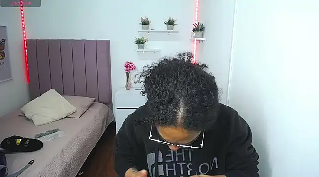 Nina lovee  online show from 03-10-25, 03:52