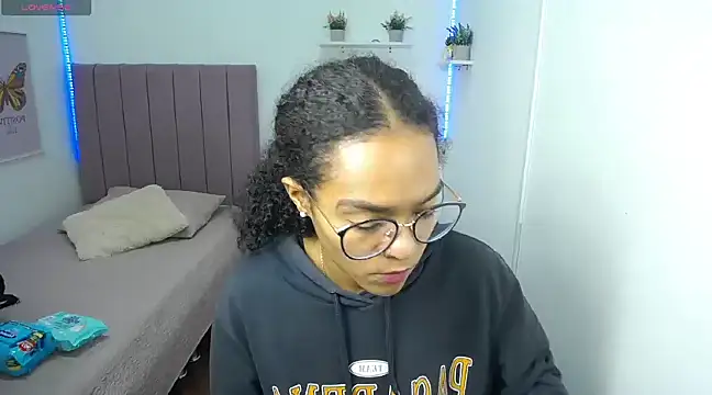 Nina lovee  online show from 03-11-25, 02:51