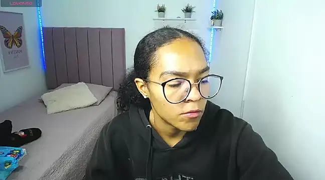 Nina lovee  online show from 03-12-25, 03:18