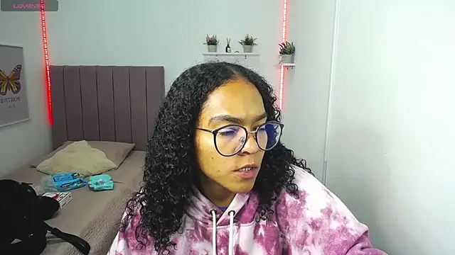 Nina lovee  online show from 03-22-25, 02:36