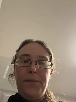 Dakota 02 online show from 03-22-26, 02:59