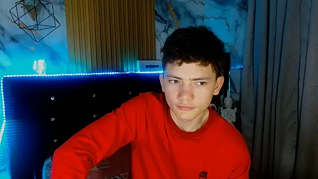 Snapshot of cruz_dante chatting on 03-13-26, 10:16 cruz dante online show from 03-13-26, 10:16