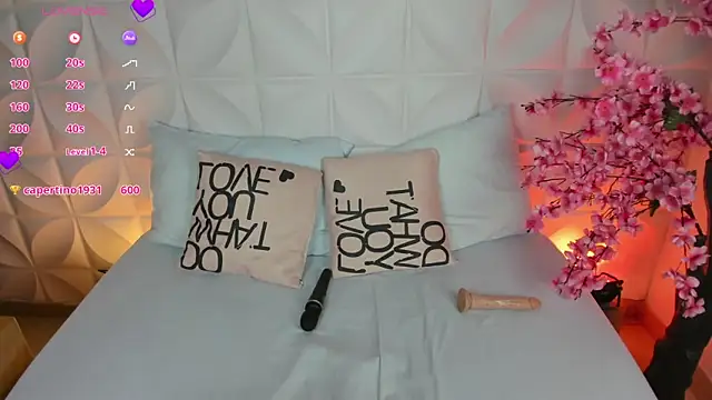 Snapshot of cora_22 chatting on 03-14-25, 03:58 cora 22 online show from 03-14-25, 03:58