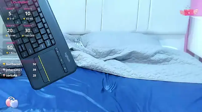 louise nails online show from 01-29-25, 06:18