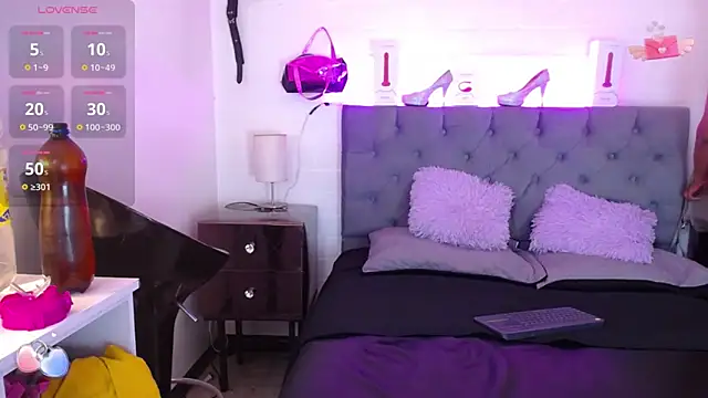 louise nails online show from 02-12-25, 09:33