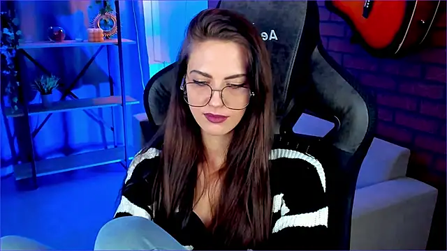 EmilyWilden online show from 12-29-24, 12:23